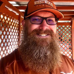 Meet your Posher, Lewis